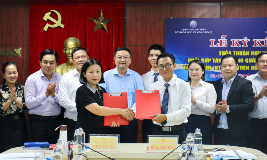 Tây Ninh hợp tác với VNNIC phát triển hạ tầng tài nguyên số