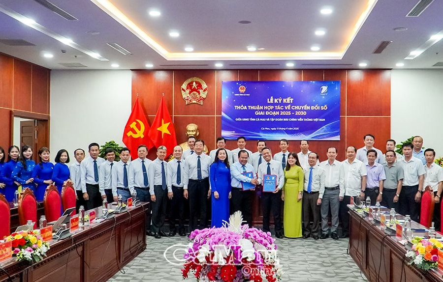 Cà Mau và VNPT hợp tác phát triển kinh tế số - xã hội số