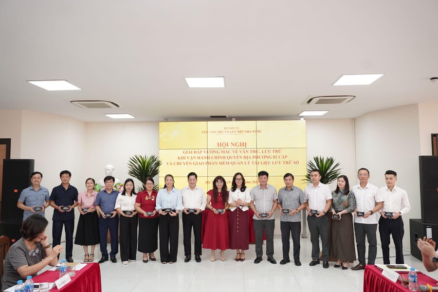 ‏Thúc đẩy lưu trữ số quốc gia và tháo gỡ bài toán số hoá‏
