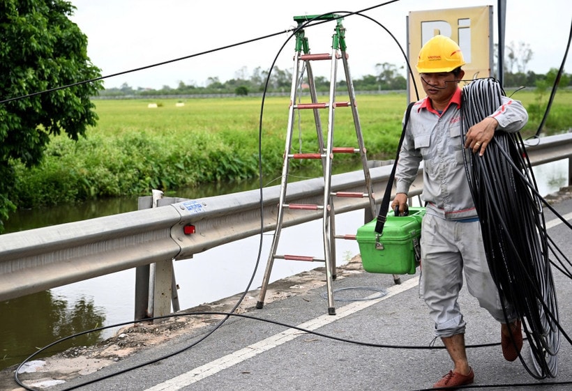Viettel sẵn sàng ứng cứu thông tin, củng cố hạ tầng trước bão Bualoi