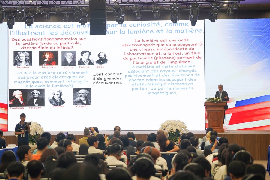 GS. Serge Haroche: Mọi thành công về công nghệ đều bắt nguồn từ nghiên cứu khoa học cơ bản