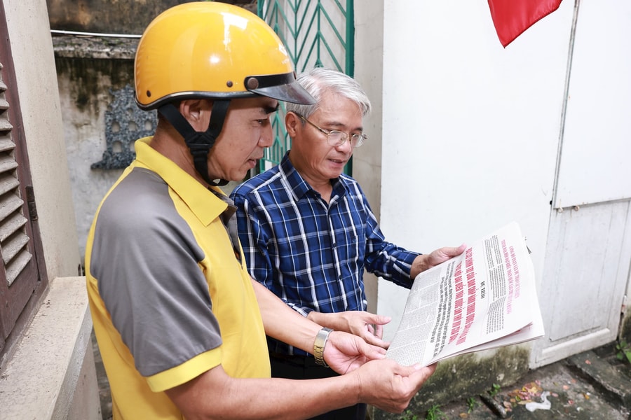 Bưu điện chuyển gần 110.000 bản dự thảo các văn kiện trình Đại hội XIV đến độc giả cả nước