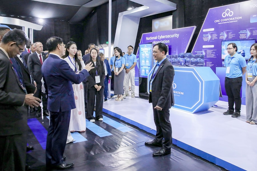 CMC giới thiệu “lá chắn số” mới cho doanh nghiệp Việt CMC giới thiệu “lá chắn số” mới cho doanh nghiệp Việt