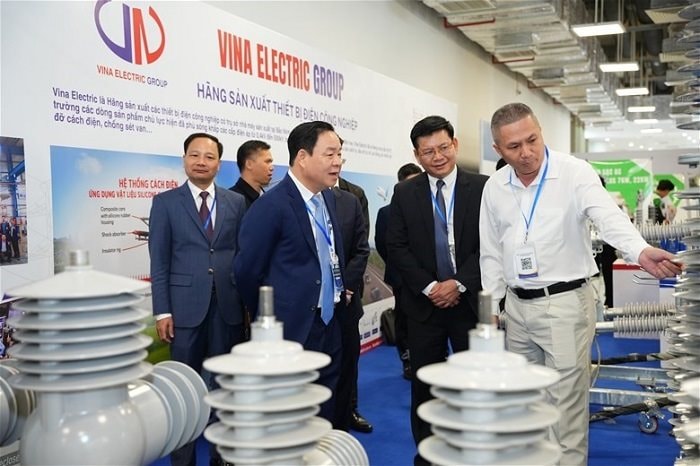 Nhiều sản phẩm công nghệ và thiết bị tại EL VIETNAM 2025