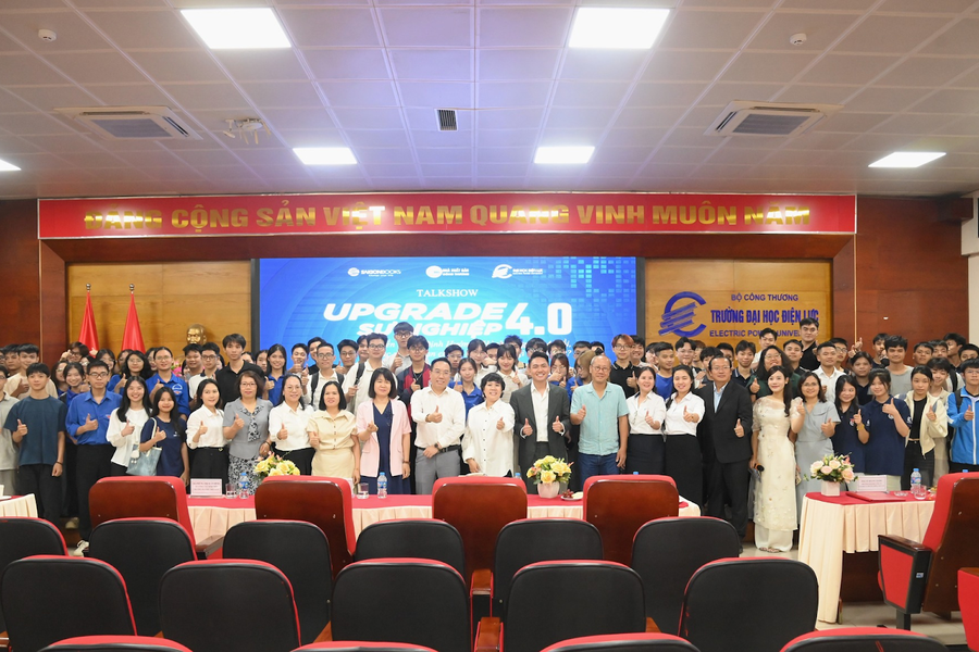 Kiến thức - Định hướng - Hành động… Có AI rồi, các ngành bạn chọn - bạn còn cần gì để nổi bật?