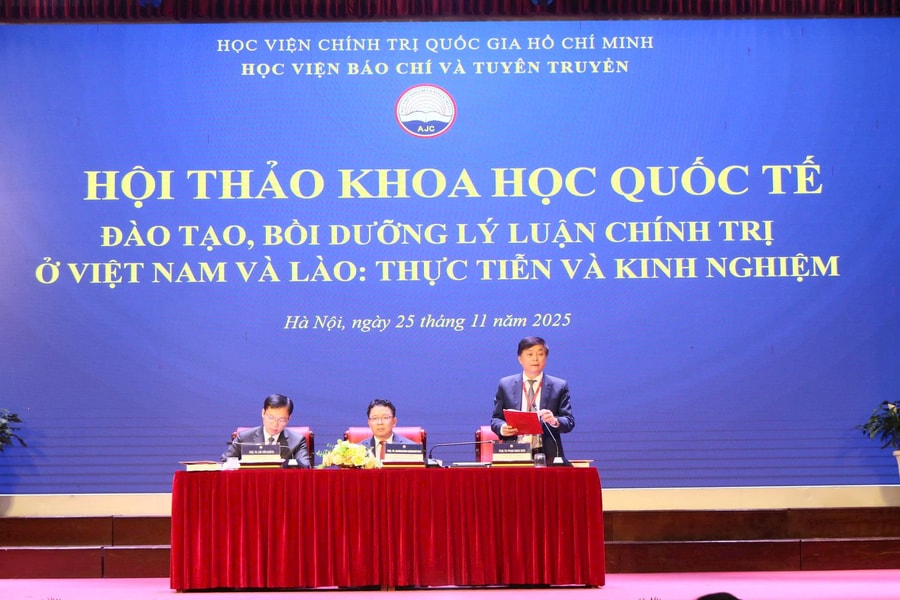 Sự thay đổi của môi trường quốc tế đặt ra yêu cầu mới đối với đào tạo lý luận chính trị