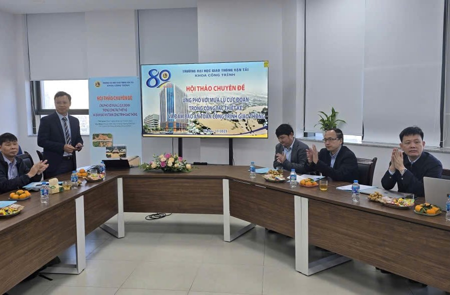 Tìm kiếm giải pháp và công nghệ trong thiết kế đảm bảo an toàn giao thông nhằm ứng phó với mưa lũ cực đoan