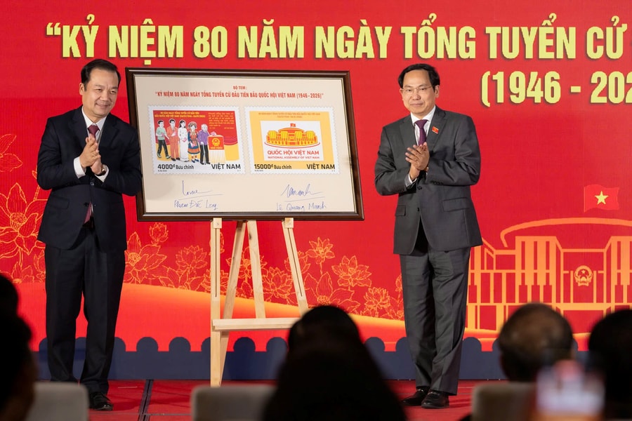 Phát hành bộ tem bưu chính kỷ niệm 80 năm Quốc hội Việt Nam