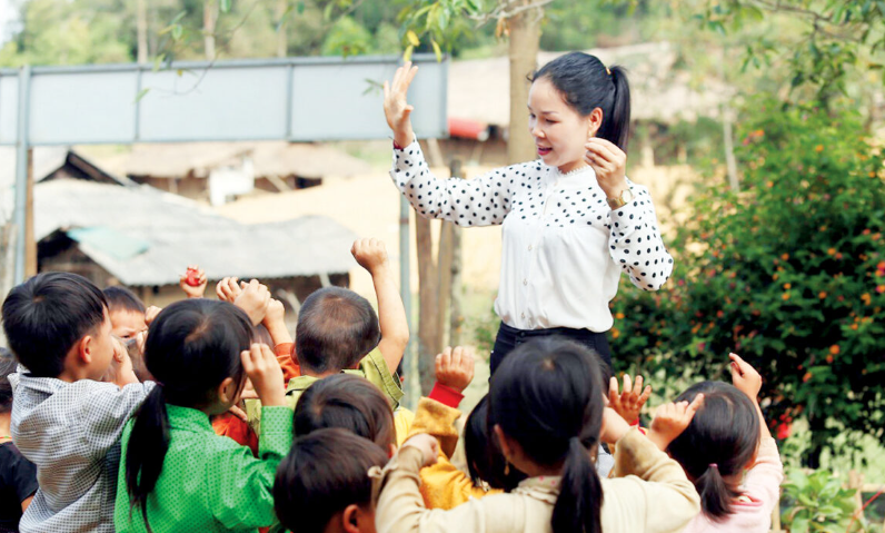 Tăng cường hỗ trợ giáo dục: Tạo nền tảng vững chắc cho mục tiêu giảm nghèo bền vững