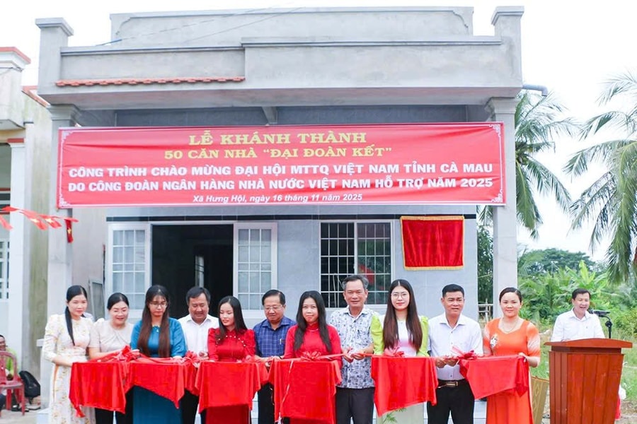 Cà Mau: Bàn giao 50 căn nhà đại đoàn kết cho các hộ dân có hoàn cảnh khó khăn