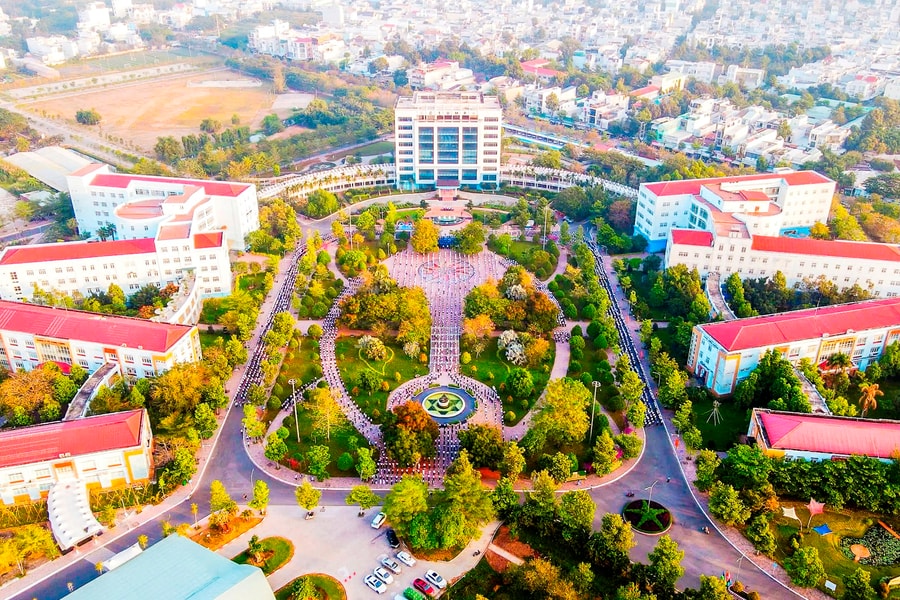 AIDE - Nền tảng trí tuệ nhân tạo hỗ trợ số hóa và mô phỏng trong đào tạo nha khoa