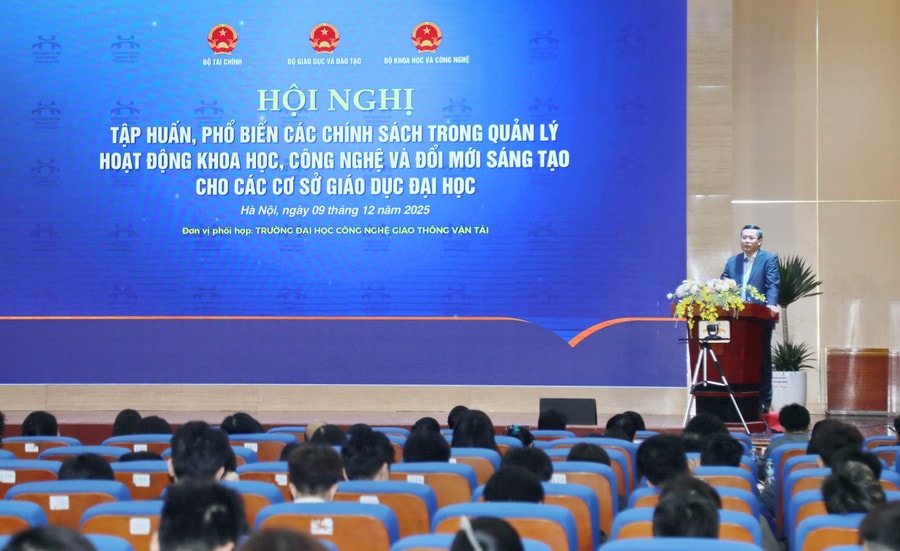 Phổ biến các chính sách về khoa học công nghệ cho các cơ sở giáo dục đại học