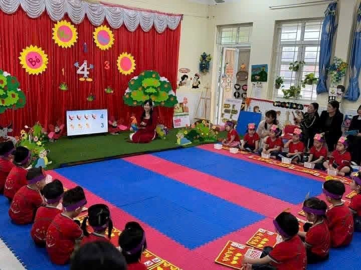 Giáo dục trong nông thôn mới: Không chỉ “đẹp vỏ”, mà phải “đầy ruột”