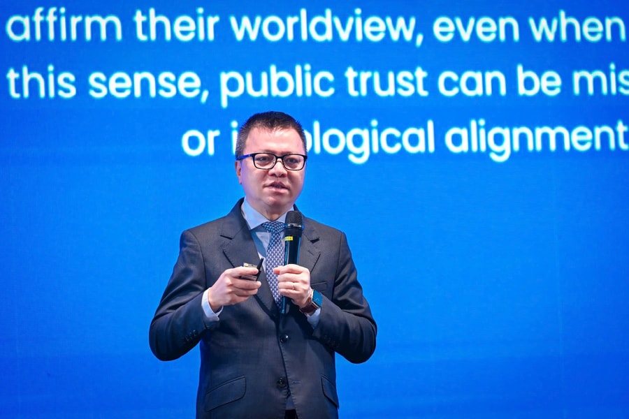 Chủ tịch Hội Nhà báo Việt Nam: Báo chí cần khẳng định những giá trị mà AI không thể thay thế