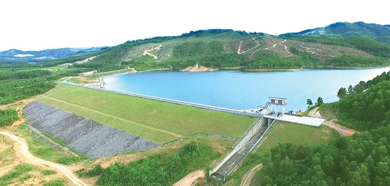 Củng cố hạ tầng thủy lợi, tạo nền tảng xây dựng nông thôn mới