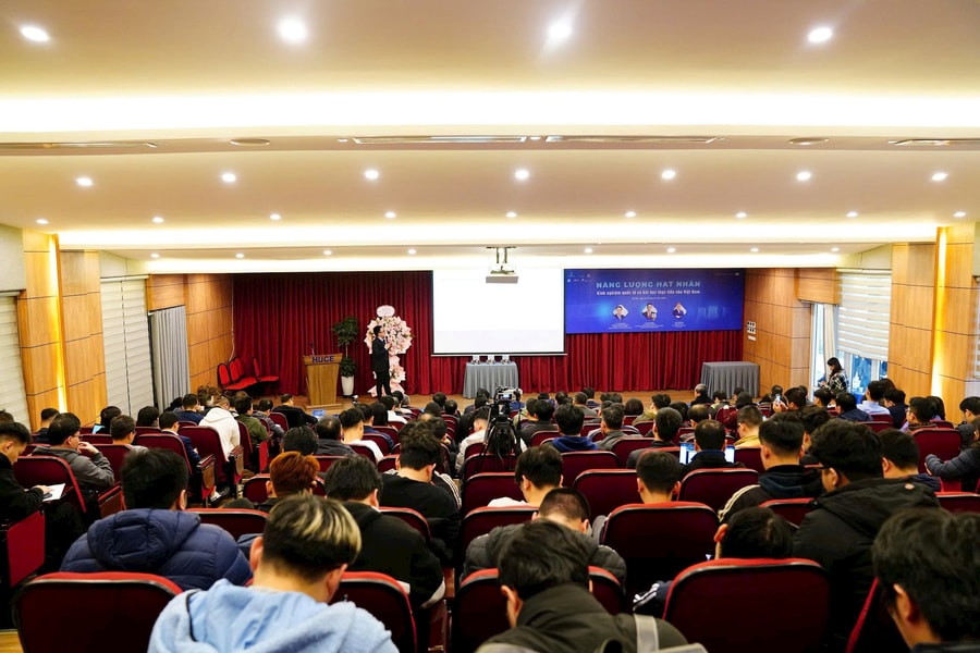 Phát triển năng lượng hạt nhân: Kinh nghiệm quốc tế và bài học thực tiễn cho Việt Nam