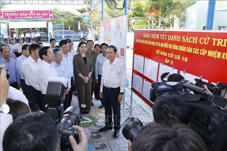 Chủ động đấu tranh, phản bác các thông tin sai trái, xuyên tạc về cuộc bầu cử