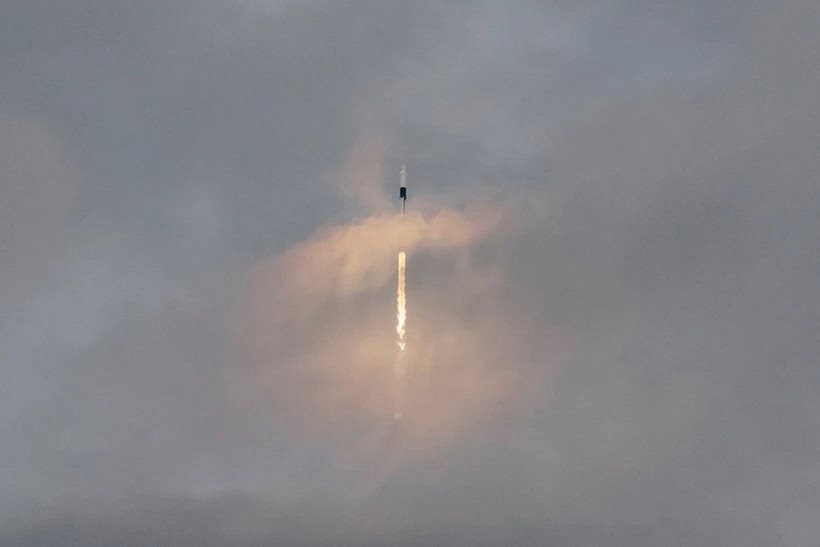 Tàu vũ trụ chở 4 phi hành gia kết nối thành công với ISS