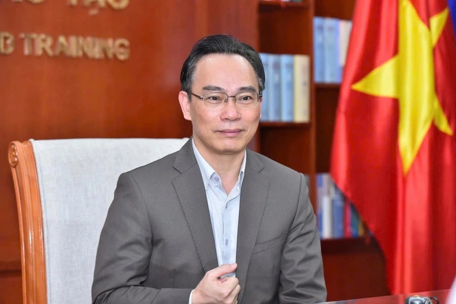 PGS.TS. Hoàng Minh Sơn được giao quyền Bộ trưởng Bộ Giáo dục và Đào tạo