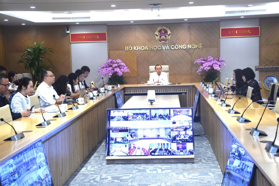 Bộ KH&CN lấy ý kiến dự thảo Nghị định hướng dẫn thi hành Luật Chuyển đổi số