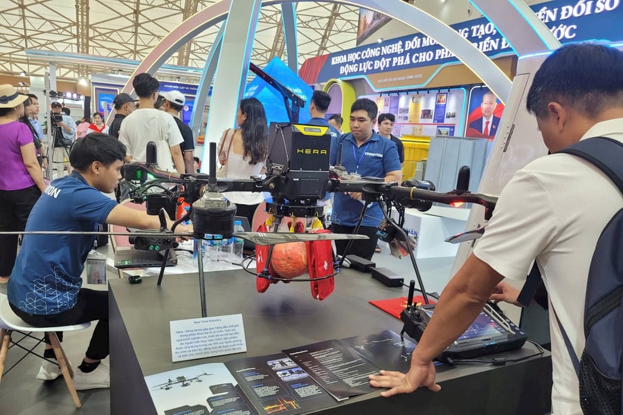 Từ drone đến khát vọng làm chủ công nghệ tiên tiến của thế giới