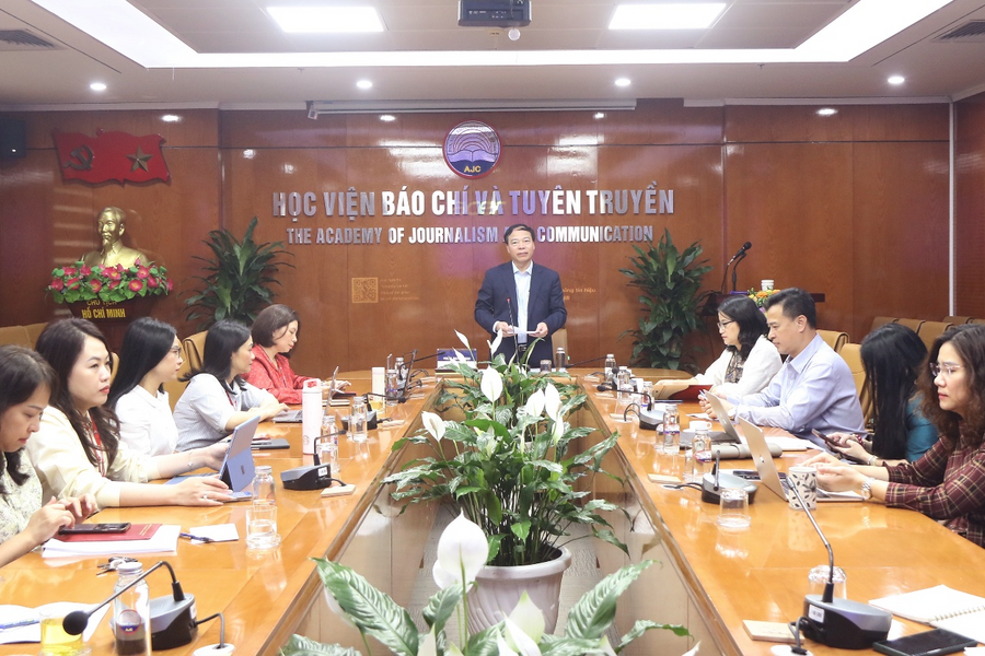 Đổi mới giảng dạy lý luận chính trị trong kỷ nguyên số: Yêu cầu cấp thiết từ thực tiễn