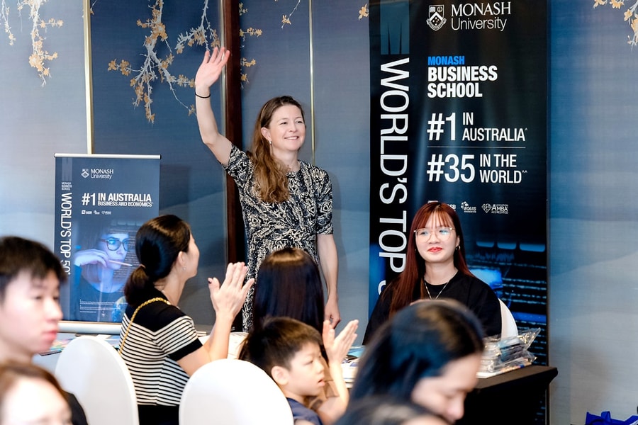 Đại học Monash cam kết là đối tác tin cậy của sinh viên Việt Nam trong nghiên cứu khoa học và phát triển sự nghiệp