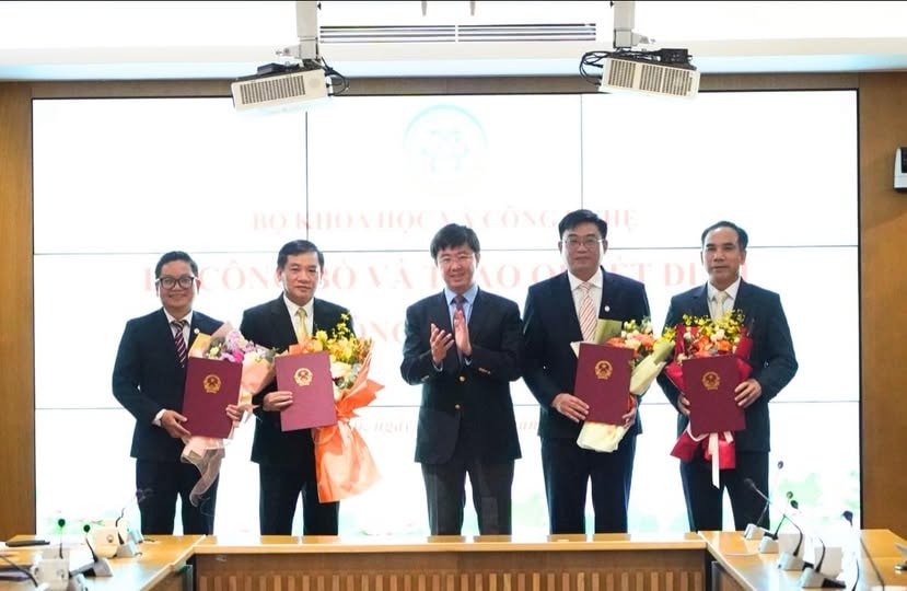 Bộ Khoa học và Công nghệ bổ nhiệm lại 4 lãnh đạo đơn vị