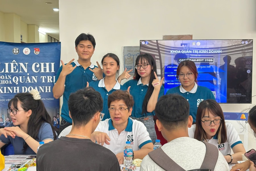 PTIT tuyển sinh nhiều ngành mới như truyền thông hàng không vũ trụ, UAV, Logistics trong kinh tế tầm thấp