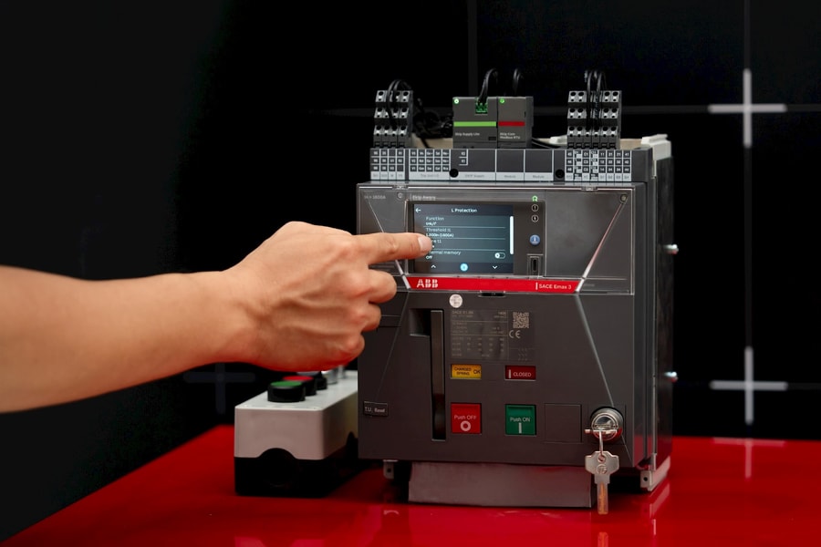 SACE Emax 3 - “át chủ bài” mới của ABB