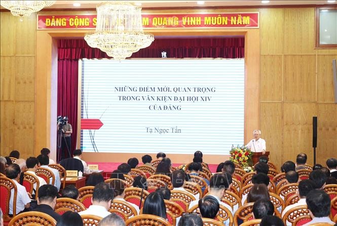 Nghị quyết Đại hội XIV của Đảng: Khoa học, công nghệ là động lực tăng trưởng mới