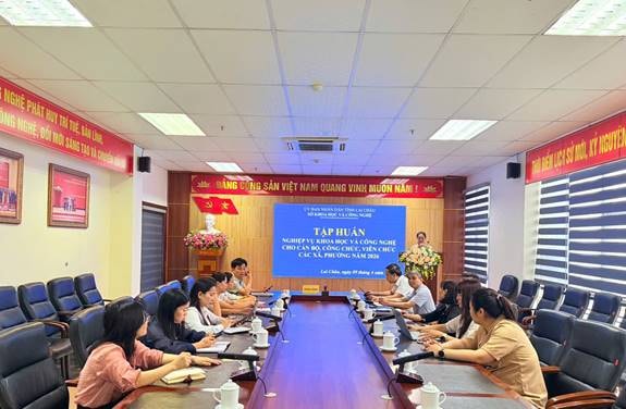 Lai Châu bồi dưỡng nghiệp vụ khoa học - công nghệ cho đội ngũ cán bộ cơ sở