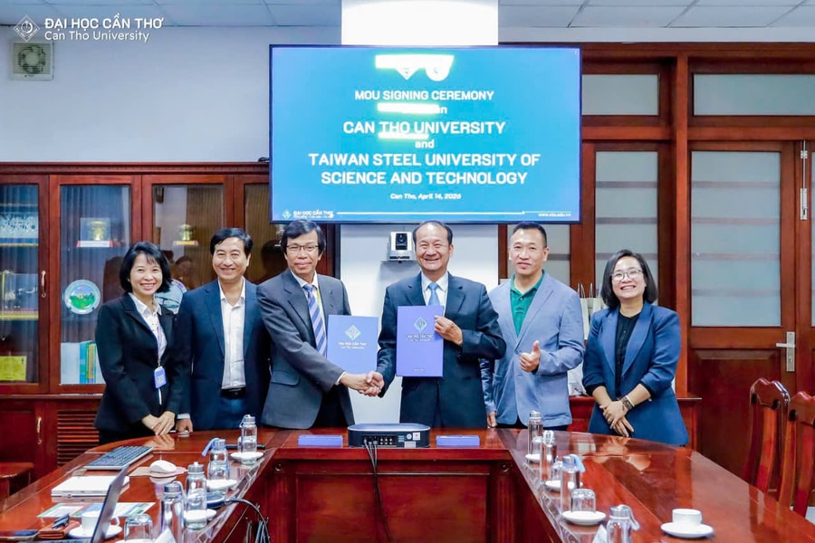 Đại học Cần Thơ và Trường Đại học Khoa học Công nghệ Đài Cương hợp tác đào tạo và nghiên cứu khoa học