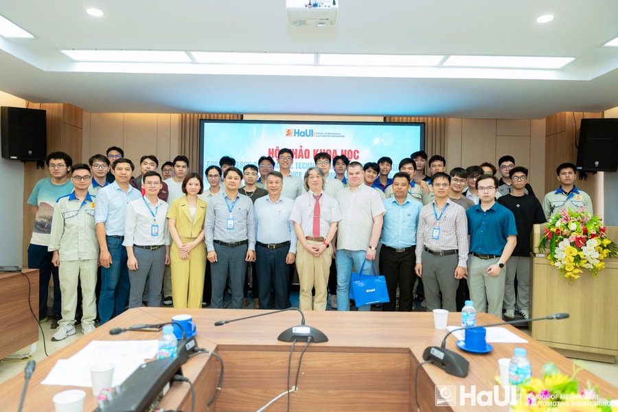 Nhiên liệu xanh, công nghệ bền vững và ứng dụng AI trong kỹ thuật ô tô