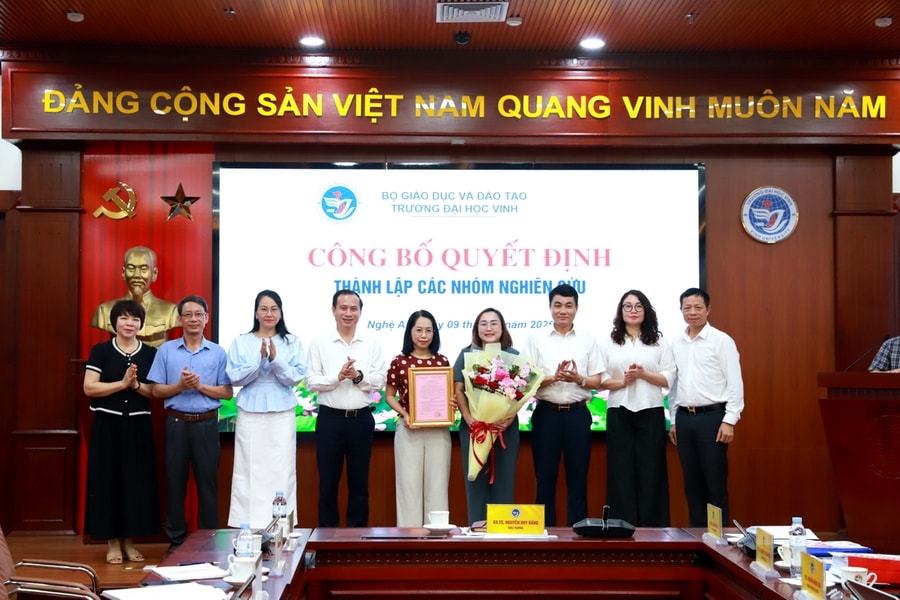 Trường Đại học Vinh thành lập thêm 4 nhóm nghiên cứu mới