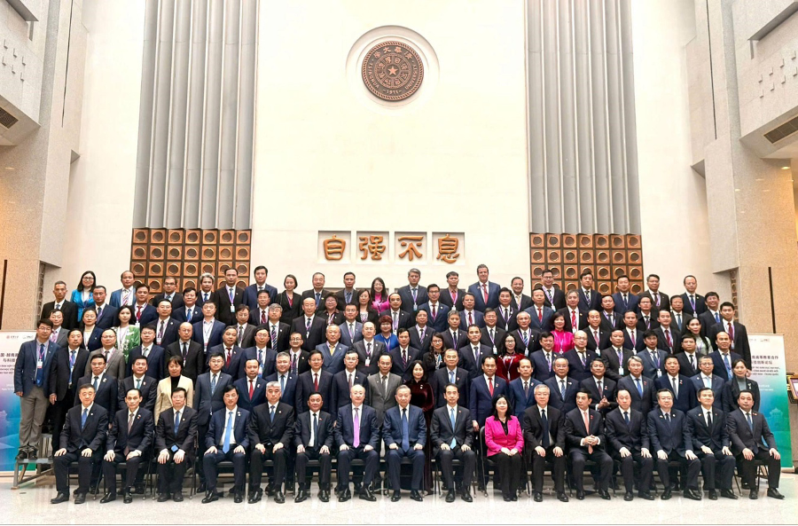 Việt Nam - Trung Quốc tăng cường hợp tác nghiên cứu chung về AI trong giáo dục