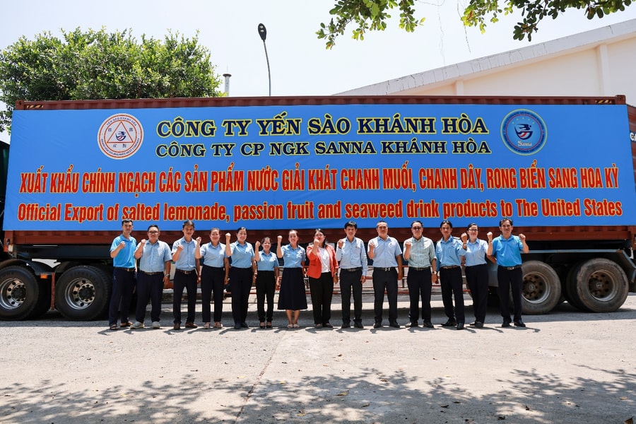 Sanna Khánh Hòa xuất khẩu thành công lô hàng nước giải khát đầu tiên sang Hoa Kỳ
