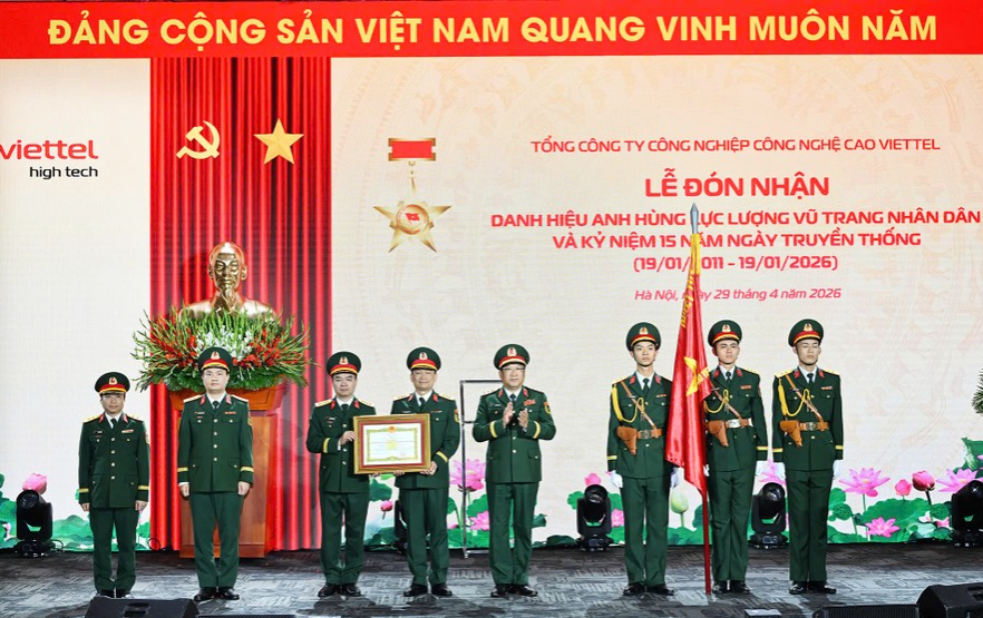Nhận danh hiệu Anh hùng, Viettel High Tech khẳng định năng lực tự chủ công nghệ quốc gia