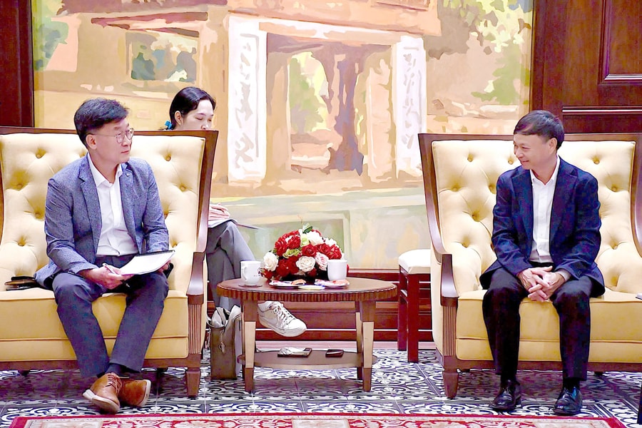 Việt Nam - Hàn Quốc hợp tác chiến lược trong lĩnh vực bán dẫn