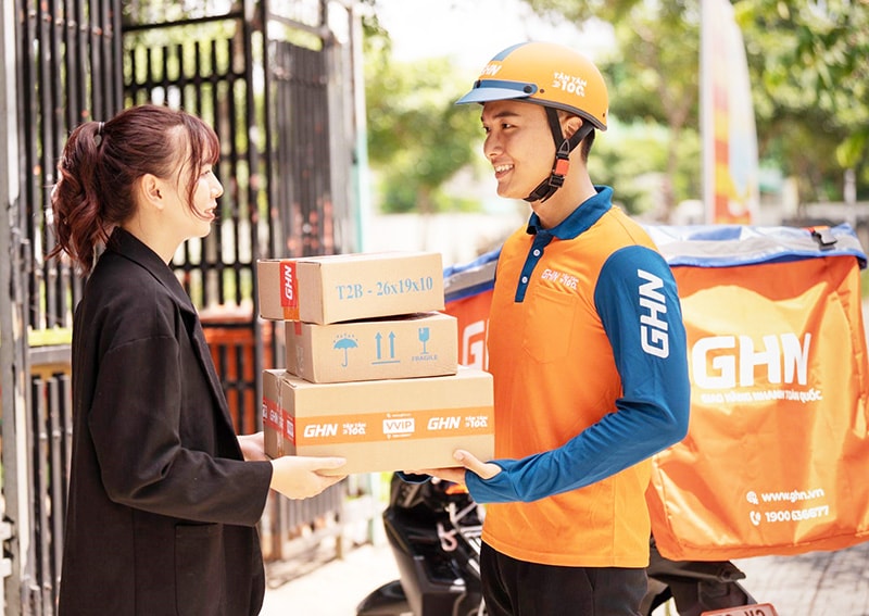 Những "nút thắt" cần gỡ trước khi sửa Luật Bưu chính