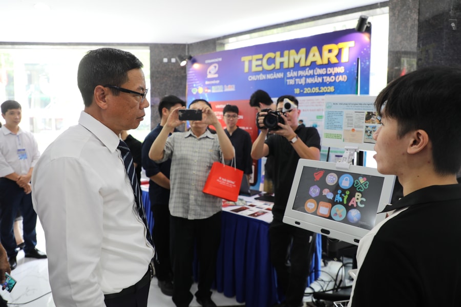 Triển lãm Techmart đầu tiên tại Việt Nam về sản phẩm ứng dụng AI