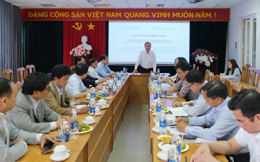 Lâm Đồng hướng tới hình thành hệ sinh thái công nghiệp bô xít - alumin - nhôm bền vững