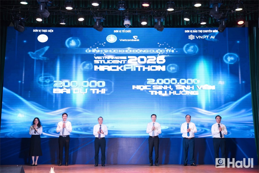 Đại học Công nghiệp Hà Nội: Phổ cập kiến thức về trí tuệ nhân tạo tới sinh viên
