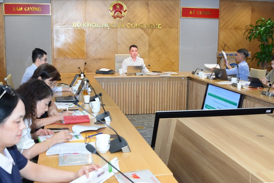 Những lát cắt lịch sử, văn hóa và thiên nhiên Việt Nam qua tem bưu chính năm 2026