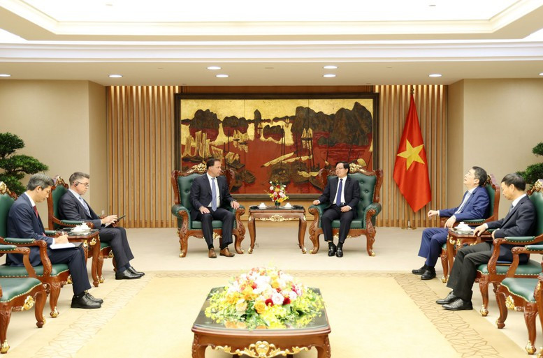 Việt Nam ưu tiên thu hút đầu tư nước ngoài vào các dự án công nghệ cao và nghiên cứu - phát triển