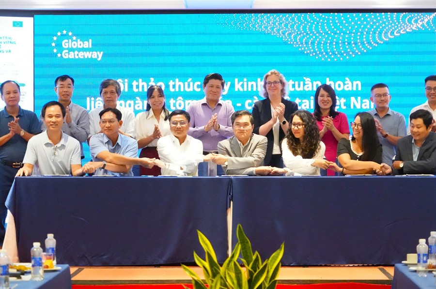 Thúc đẩy kinh tế tuần hoàn liên ngành tôm - lúa - cà phê tại Việt Nam