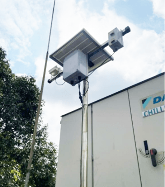 Giám sát bụi mịn và bức xạ tia cực tím bằng IoT