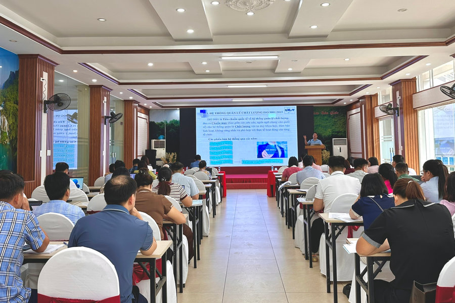 Cao Bằng nâng cao năng lực quản trị năng suất, chất lượng cho công chức, viên chức