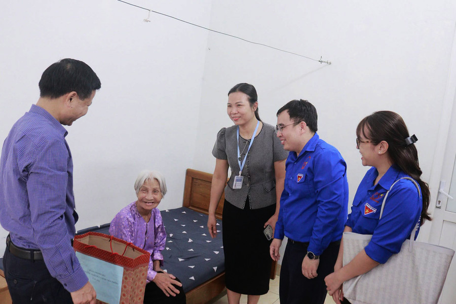 Tri ân để tiếp nối: PTIT lan tỏa truyền thống "Uống nước nhớ nguồn"