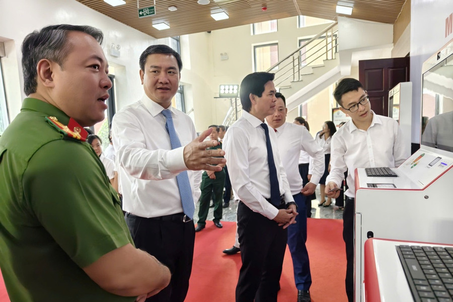 Lạng Sơn chính thức đưa mô hình Trạm dịch vụ công số vào vận hành